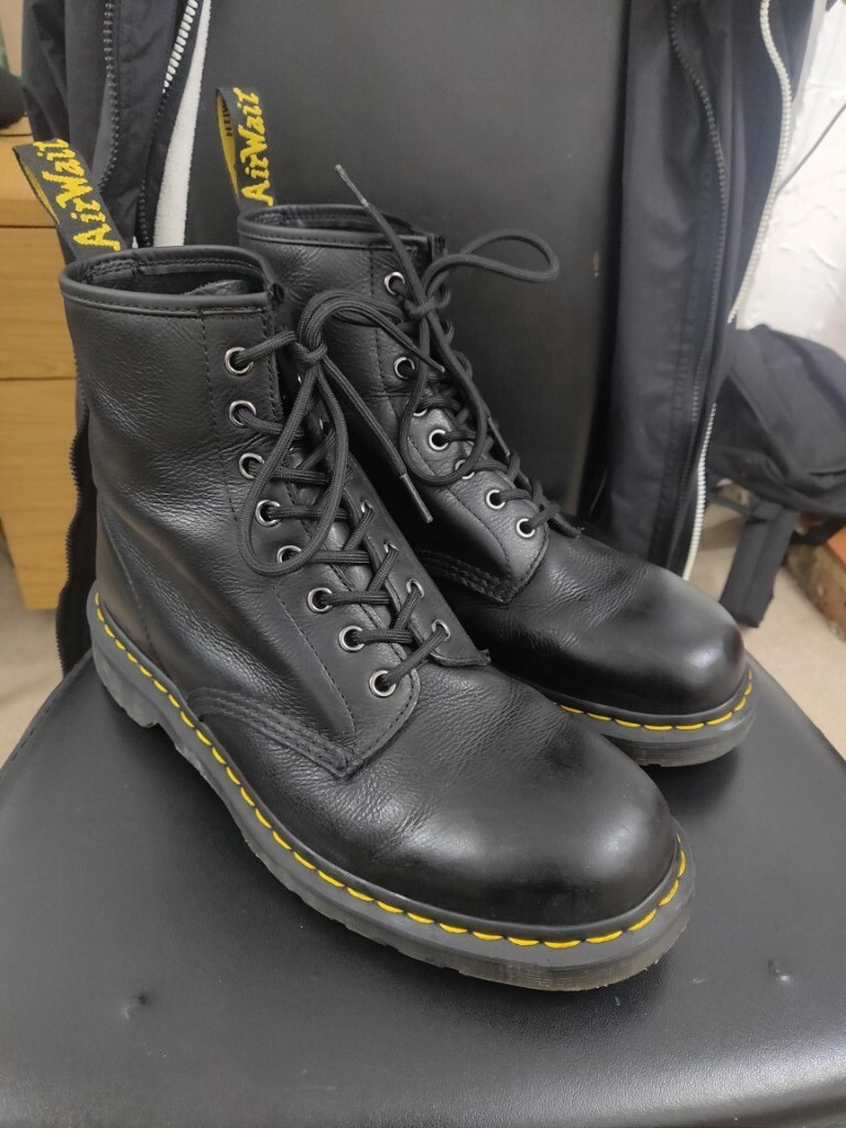 dr martens gumtree